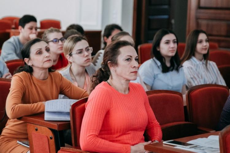 Конференция «Актуальные философские и социогуманитарные проблемы современности и российского социума»